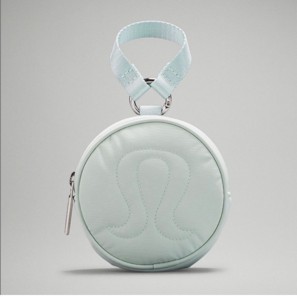 Lululemon Logo Coin Pouch- NWT Retired